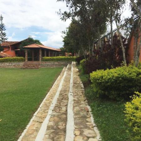 Hotel Cristo Rey Campestre Los Santos  Εξωτερικό φωτογραφία