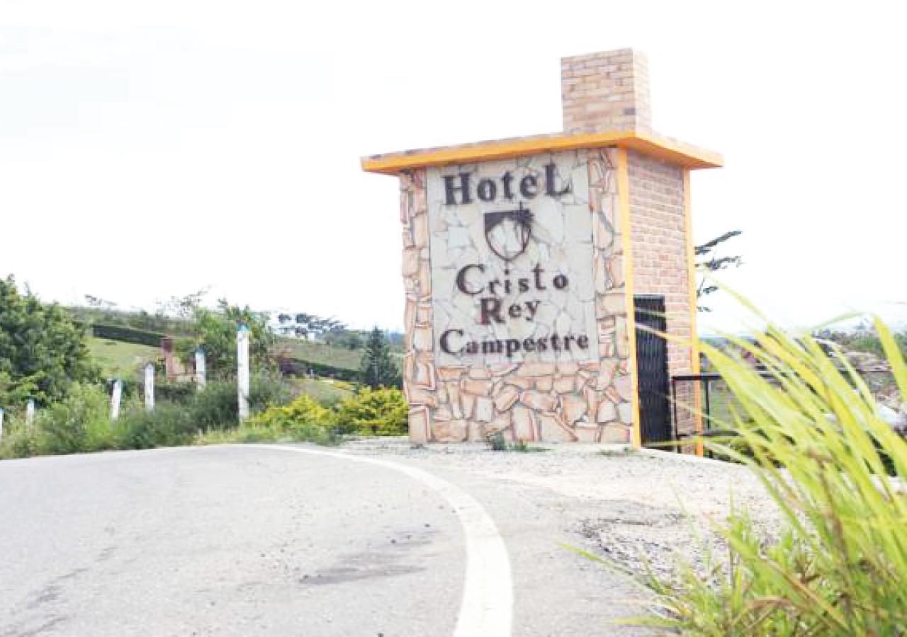 Hotel Cristo Rey Campestre Los Santos  Εξωτερικό φωτογραφία